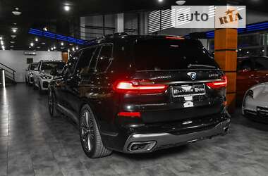 Позашляховик / Кросовер BMW X7 2020 в 
