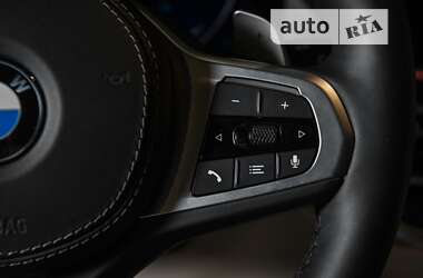 Позашляховик / Кросовер BMW X7 2020 в 