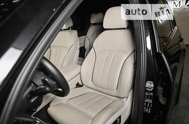 Позашляховик / Кросовер BMW X7 2020 в 