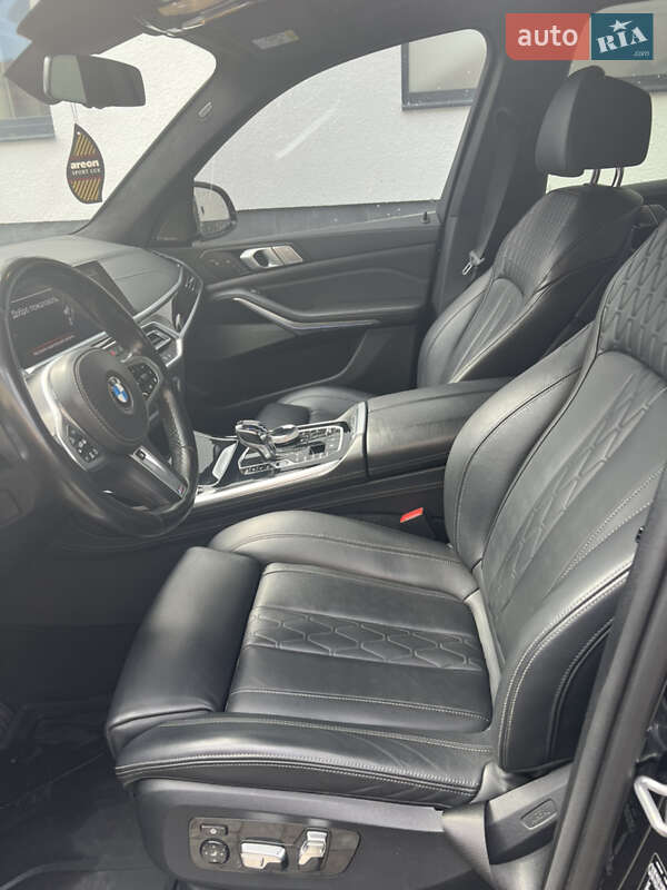 Внедорожник / Кроссовер BMW X7 2019 в Ужгороде
