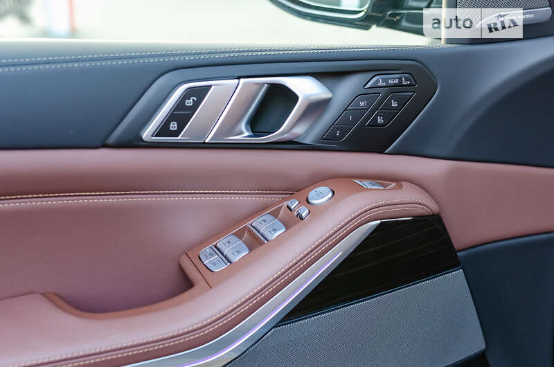 Позашляховик / Кросовер BMW X7 2023 в Києві