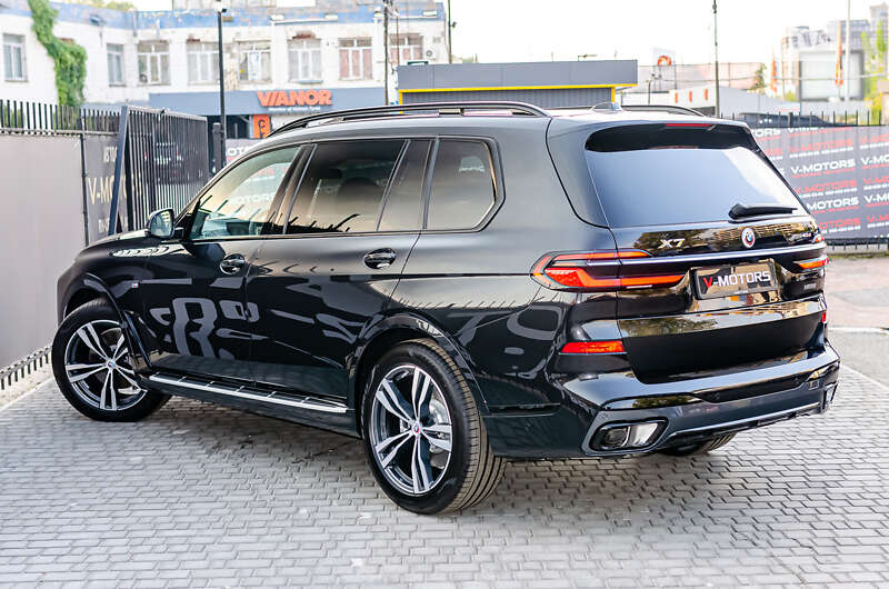 Позашляховик / Кросовер BMW X7 2023 в Києві
