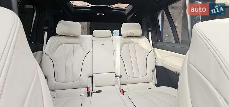 Внедорожник / Кроссовер BMW X7 2020 в Житомире