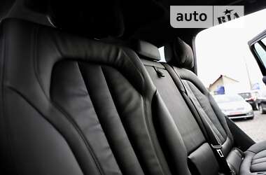 Позашляховик / Кросовер BMW X7 2022 в 