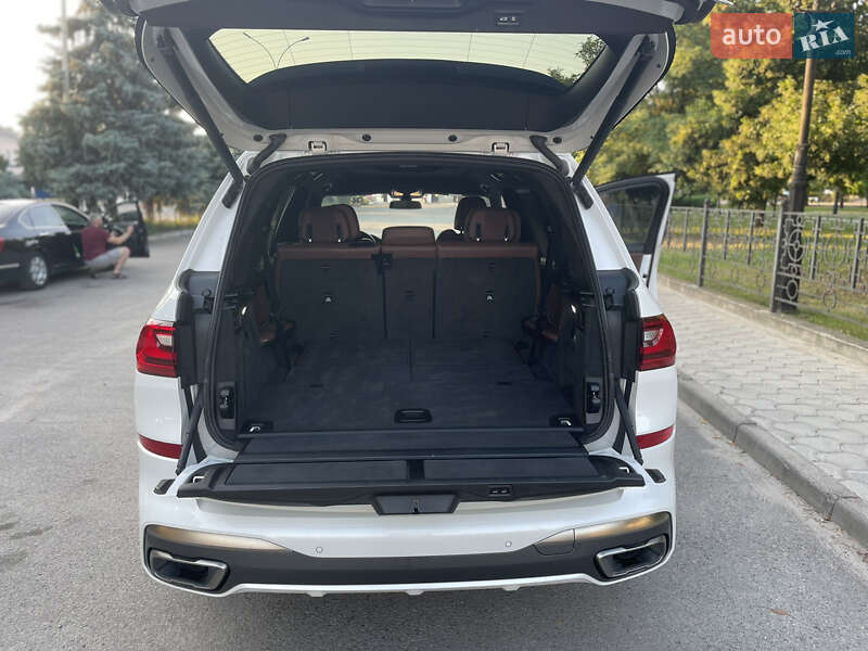 Внедорожник / Кроссовер BMW X7 2019 в Новомосковске