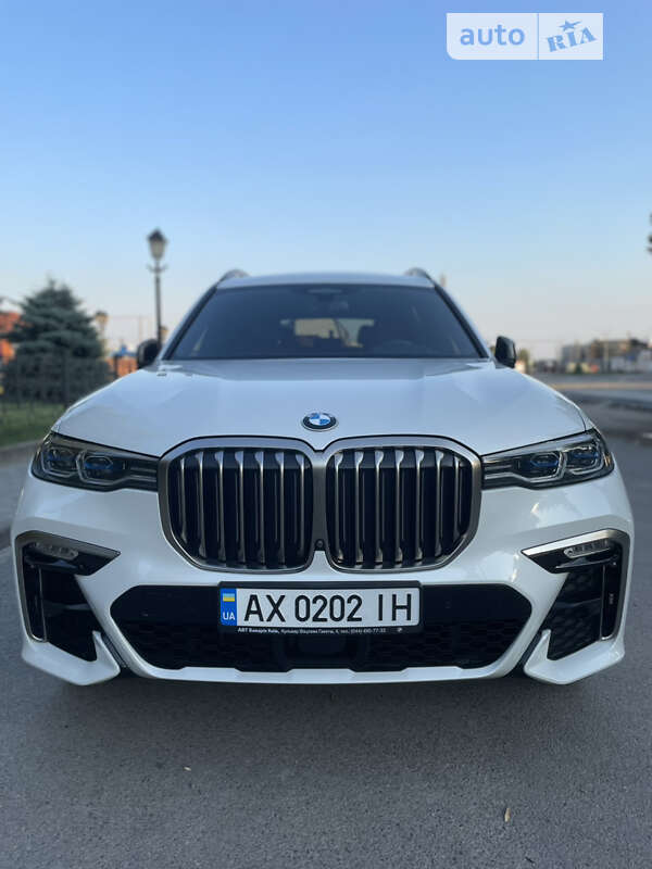 Внедорожник / Кроссовер BMW X7 2019 в Новомосковске