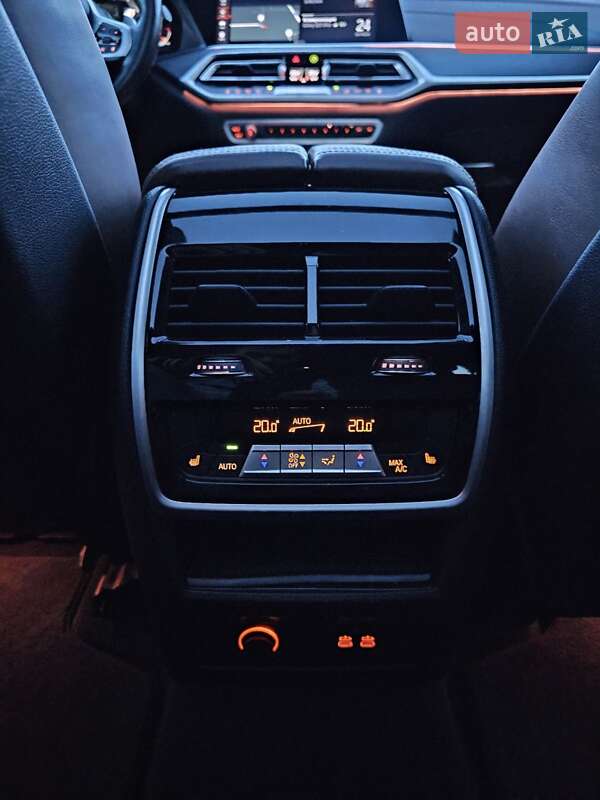 Позашляховик / Кросовер BMW X7 2020 в Києві фото 21 Позашляховик / Кросовер BMW X7 2020 в Києві