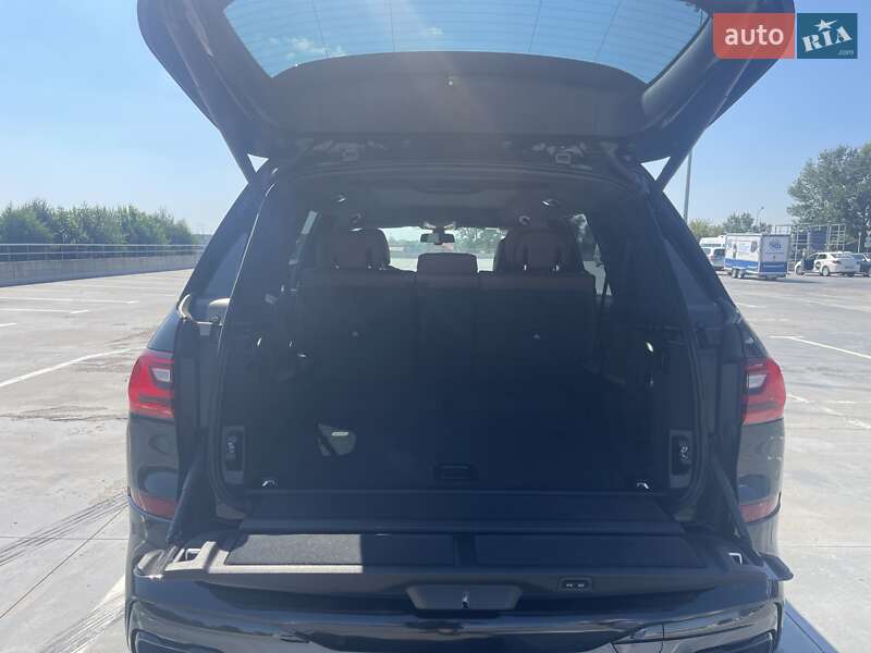 Позашляховик / Кросовер BMW X7 2020 в Києві