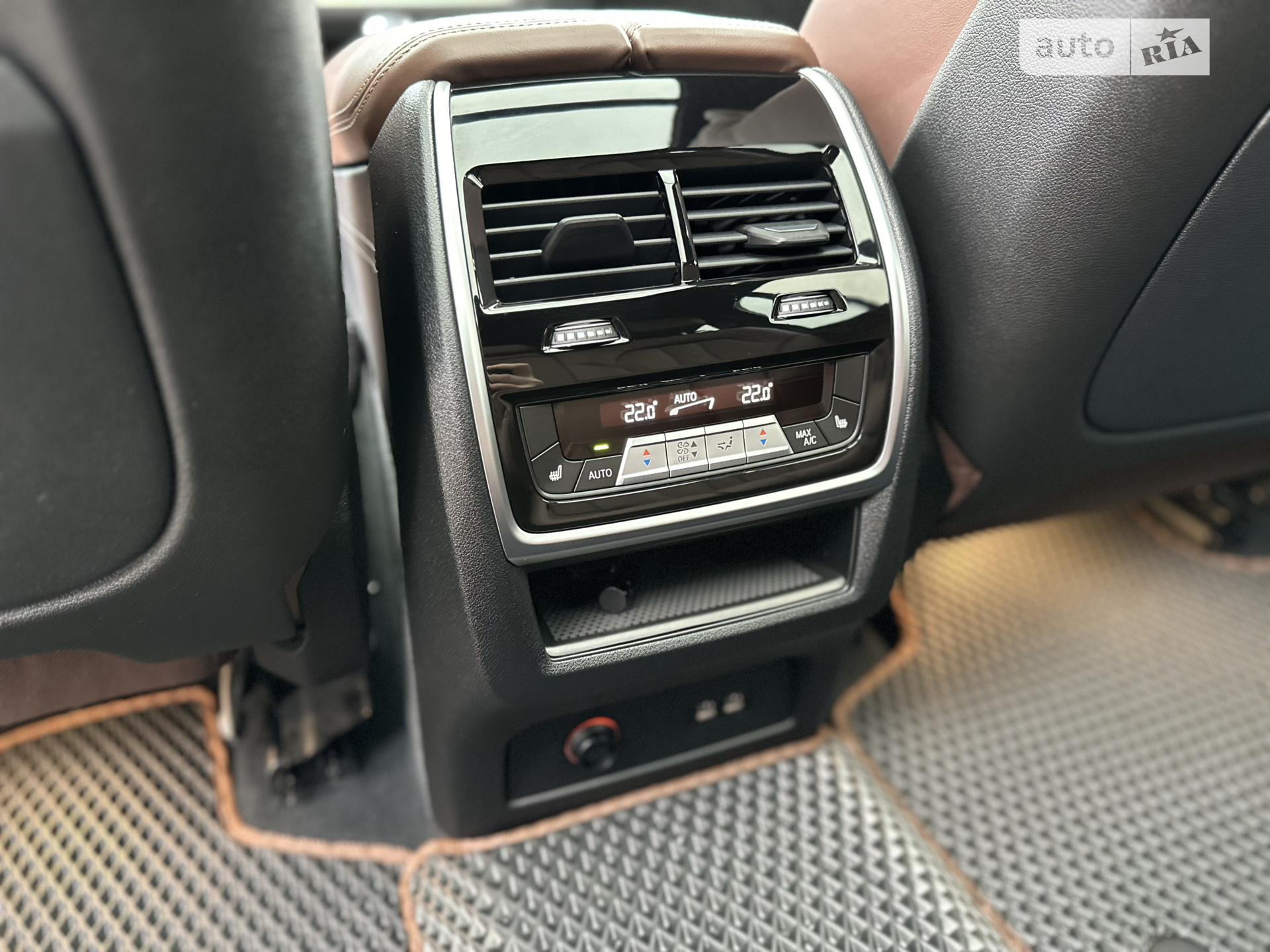 2019 BMW X7 - мініатюра 38
