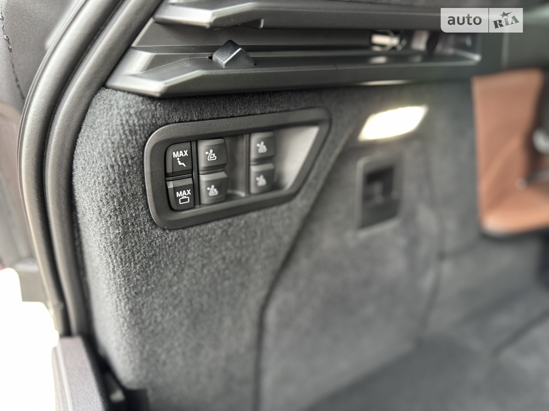 2019 BMW X7 - мініатюра 41