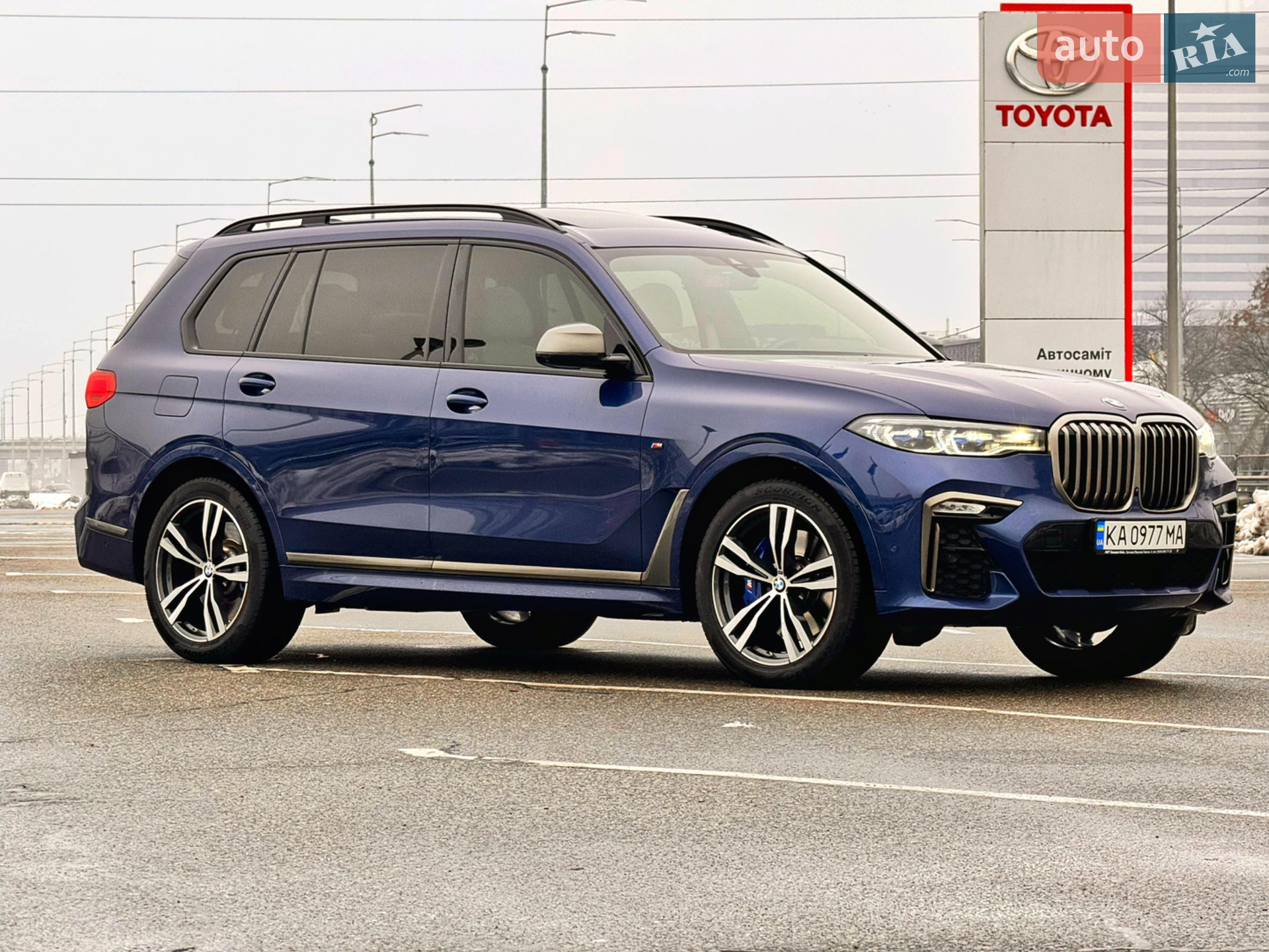 2021 BMW X7 - фото 1