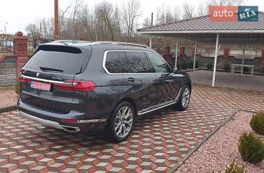 Позашляховик / Кросовер BMW X7 2021 в 