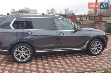 Позашляховик / Кросовер BMW X7 2021 в 