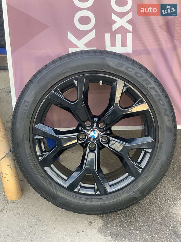 Позашляховик / Кросовер BMW X7 2020 в Дніпрі