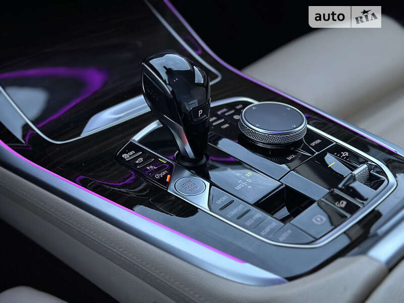 Внедорожник / Кроссовер BMW X7 2019 в Киеве