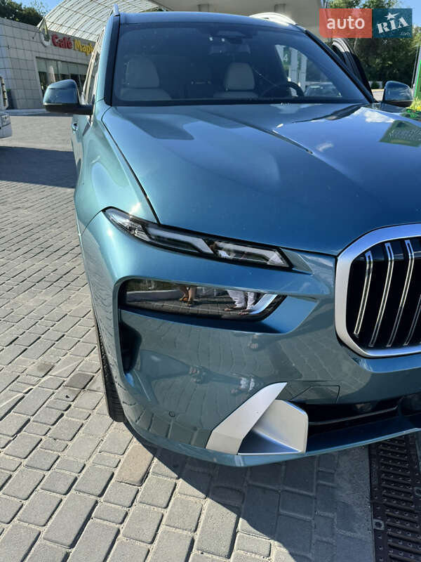 Позашляховик / Кросовер BMW X7 2023 в Дніпрі фото 2 Позашляховик / Кросовер BMW X7 2023 в Дніпрі