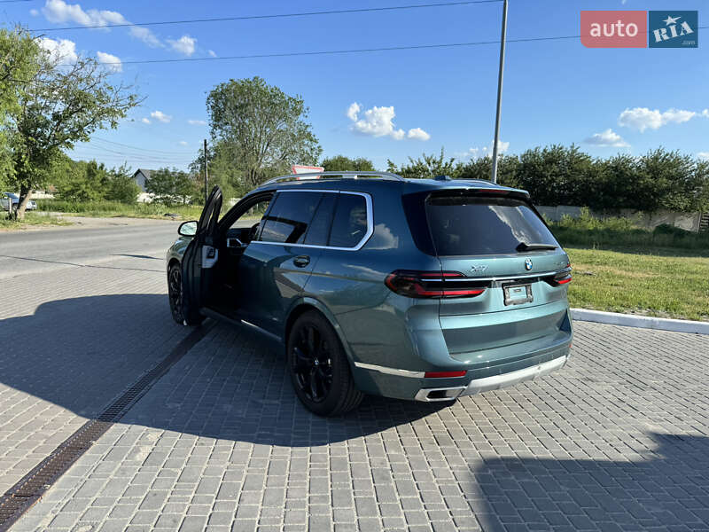 Позашляховик / Кросовер BMW X7 2023 в Дніпрі фото 12 Позашляховик / Кросовер BMW X7 2023 в Дніпрі