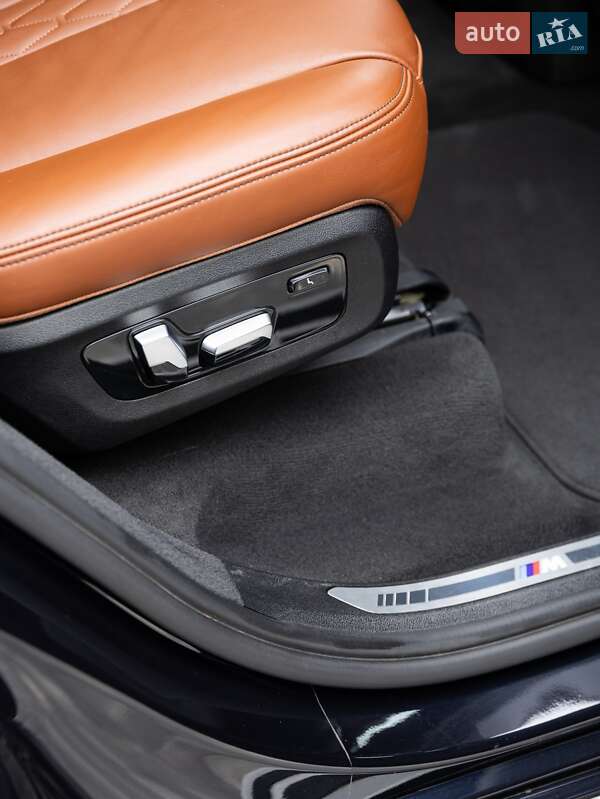 Внедорожник / Кроссовер BMW X7 2021 в Ужгороде