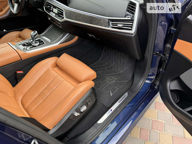 Внедорожник / Кроссовер BMW X7 2021 в Ровно