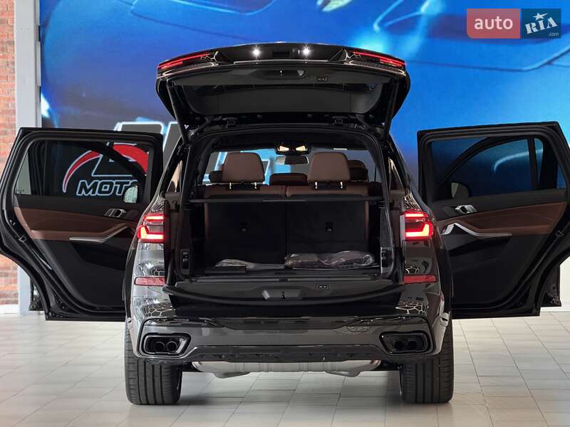 Внедорожник / Кроссовер BMW X7 2023 в Одессе