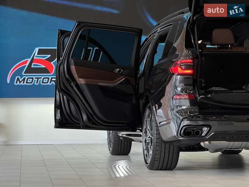 Внедорожник / Кроссовер BMW X7 2023 в Одессе