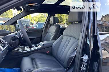 Позашляховик / Кросовер BMW X7 2024 в 
