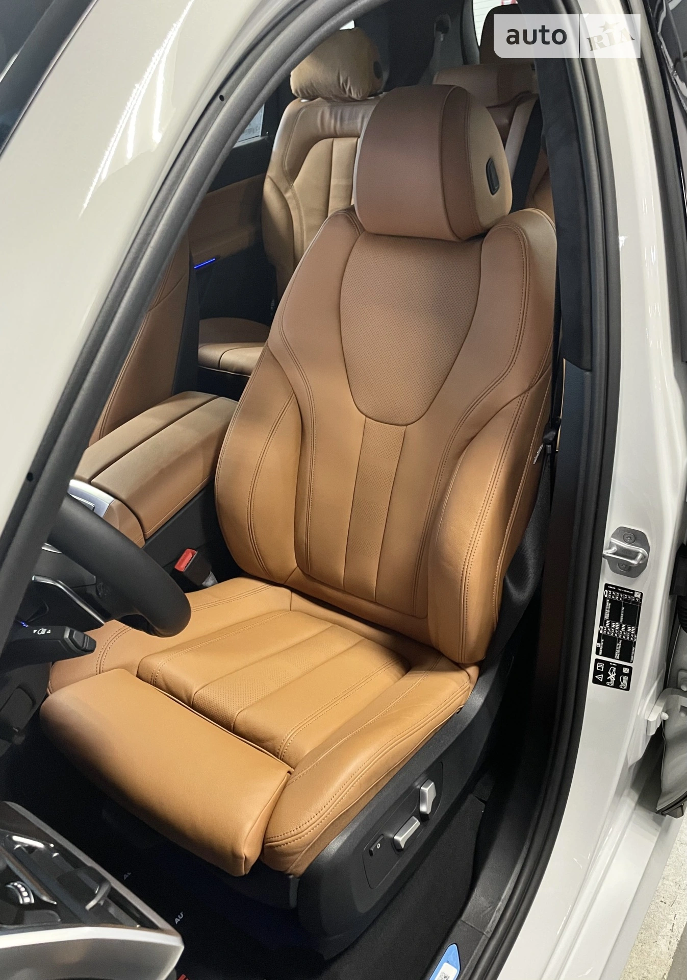 2022 BMW X7 - мініатюра 42