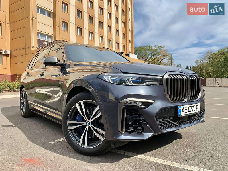 BMW X7 2021