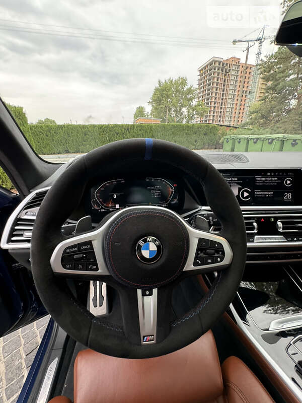 Позашляховик / Кросовер BMW X7 2022 в Дніпрі
