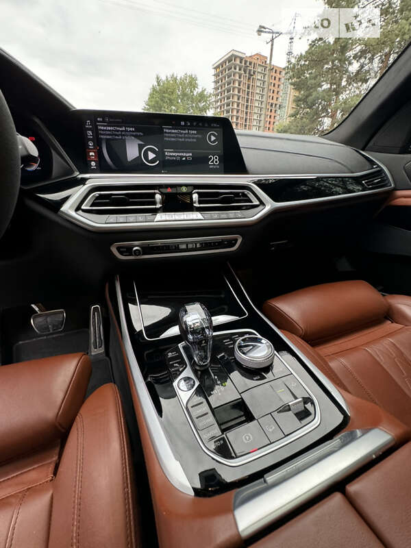 Позашляховик / Кросовер BMW X7 2022 в Дніпрі