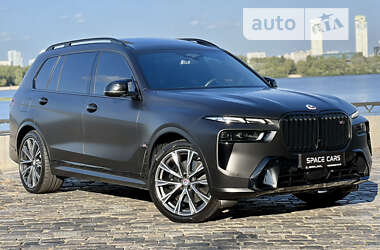 Внедорожник / Кроссовер BMW X7 2022 в Киеве