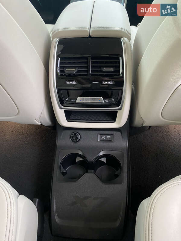 Внедорожник / Кроссовер BMW X7 2019 в Хмельницком