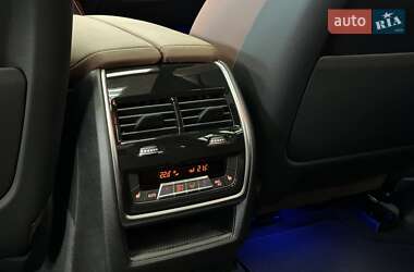 Внедорожник / Кроссовер BMW X7 2024 в 