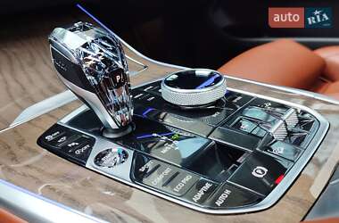 Позашляховик / Кросовер BMW X7 2019 в 