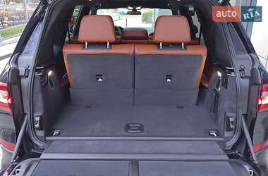 Позашляховик / Кросовер BMW X7 2019 в 