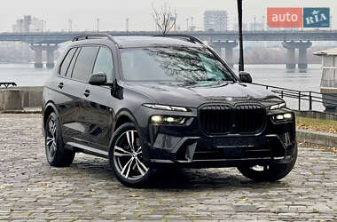 Внедорожник / Кроссовер BMW X7 2024 в Киеве