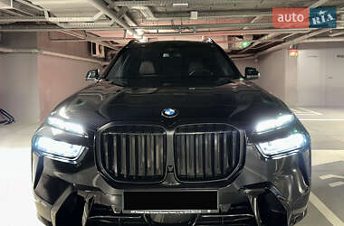 Внедорожник / Кроссовер BMW X7 2023 в 