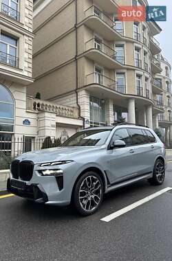 Позашляховик / Кросовер BMW X7 2023 в Києві