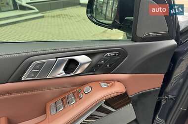 Позашляховик / Кросовер BMW X7 2020 в 
