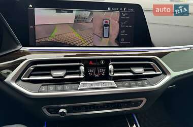 Позашляховик / Кросовер BMW X7 2020 в 