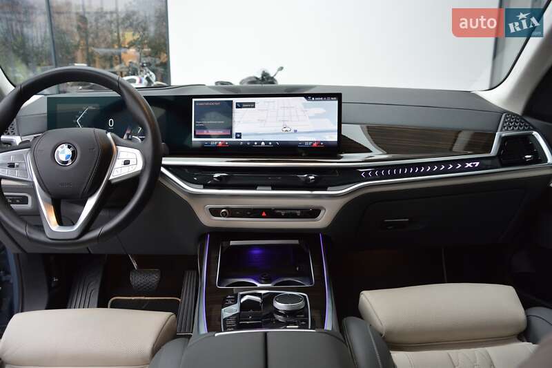 Внедорожник / Кроссовер BMW X7 2023 в Киеве