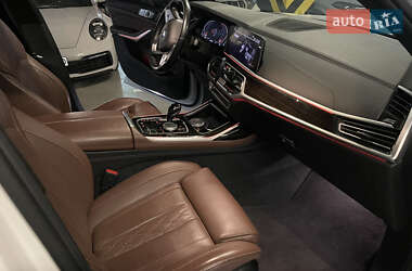Внедорожник / Кроссовер BMW X7 2019 в 