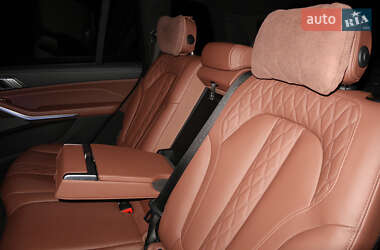 Внедорожник / Кроссовер BMW X7 2023 в 