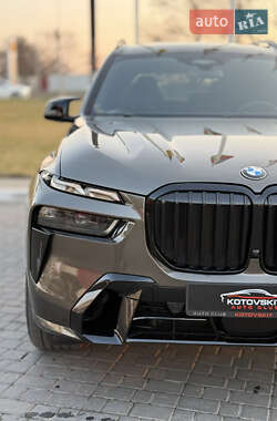Внедорожник / Кроссовер BMW X7 2023 в 