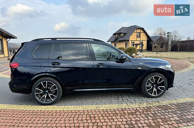 Позашляховик / Кросовер BMW X7 2019 в 