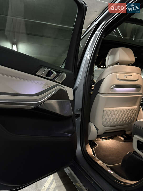 Внедорожник / Кроссовер BMW X7 2022 в Киеве фото 42 Внедорожник / Кроссовер BMW X7 2022 в Киеве