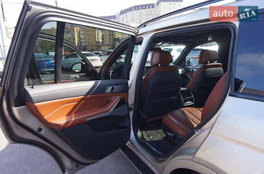 Внедорожник / Кроссовер BMW X7 2019 в 