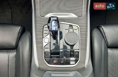 Внедорожник / Кроссовер BMW X7 2019 в 