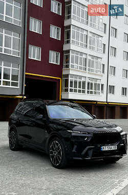 Позашляховик / Кросовер BMW X7 2022 в 