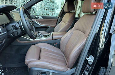Внедорожник / Кроссовер BMW X7 2021 в 